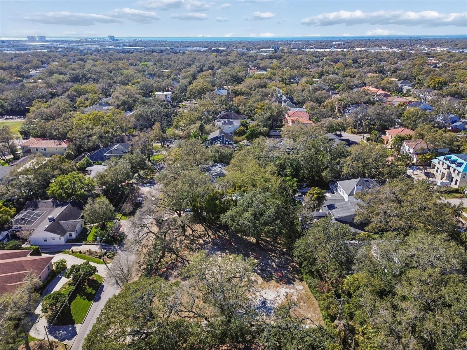 BAYSHORE CREST - Land