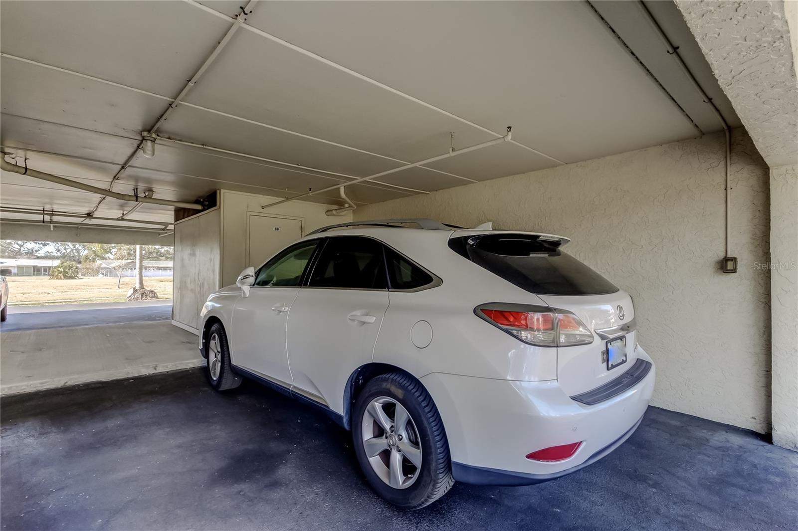 HARBOR GREENS AT YACHT CLUB ESTATES - Residential