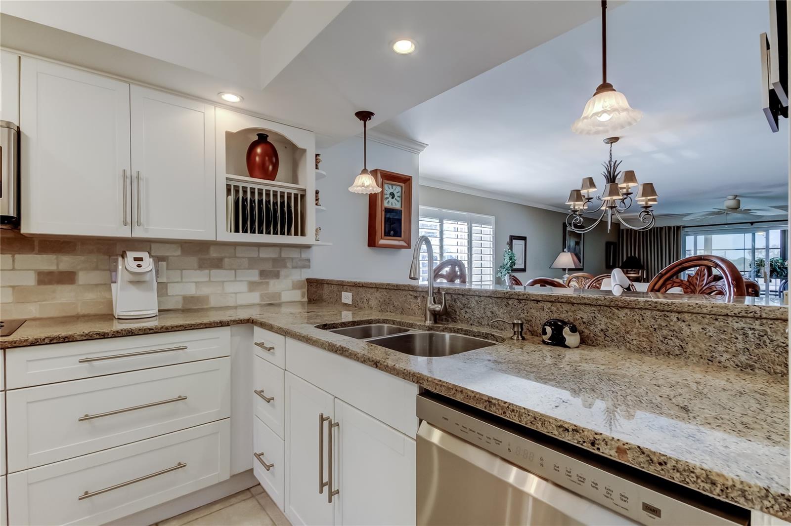 HARBOR GREENS AT YACHT CLUB ESTATES - Residential