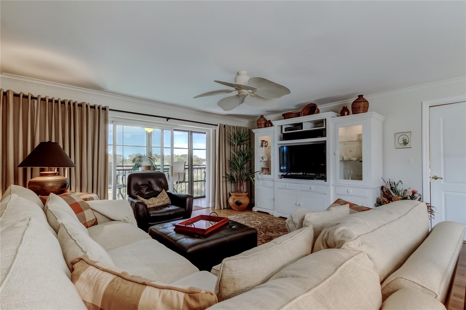 HARBOR GREENS AT YACHT CLUB ESTATES - Residential