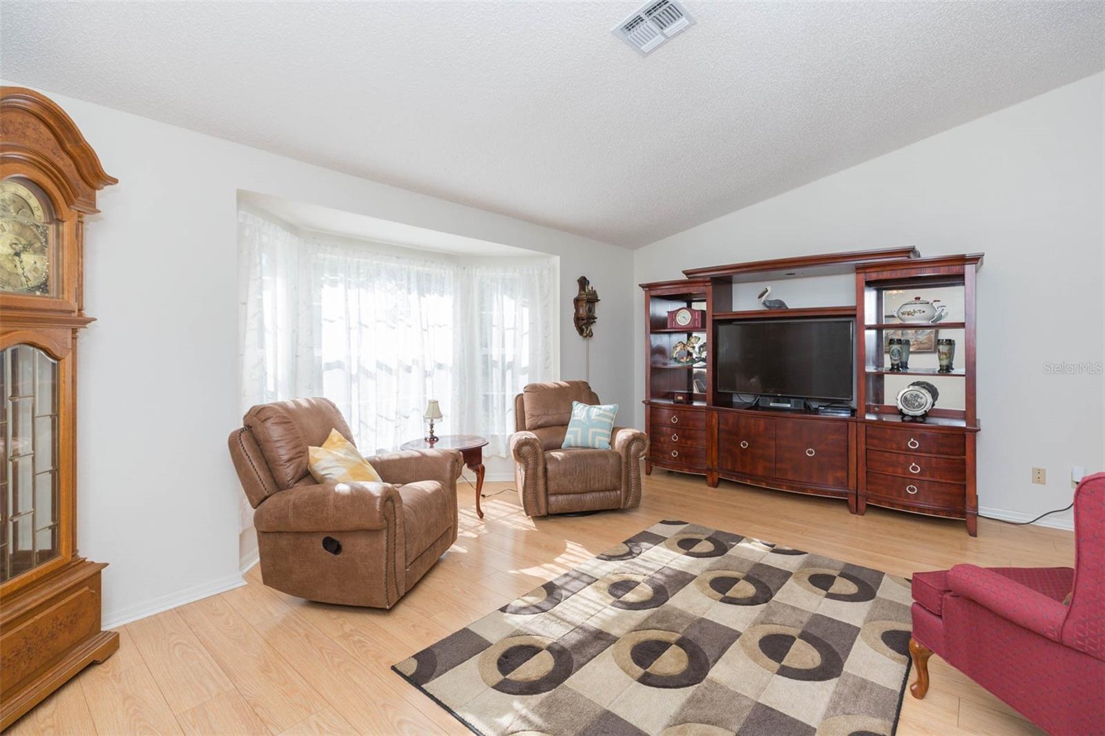 83 OAK VILLAGE BOULEVARD