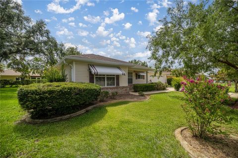 Photo of 8485 SW 60th Circle, Ocala, FL 34476 (MLS # OM704708)
