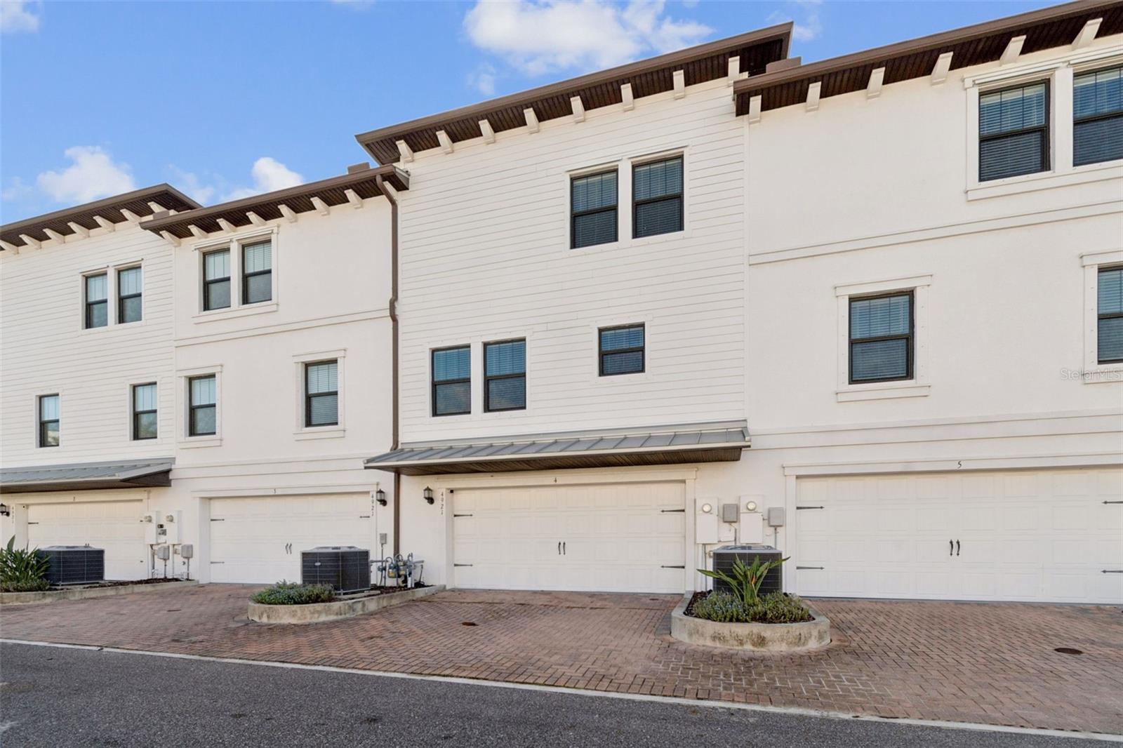 INLET PARK AT WESTSHORE MARINA - Residential