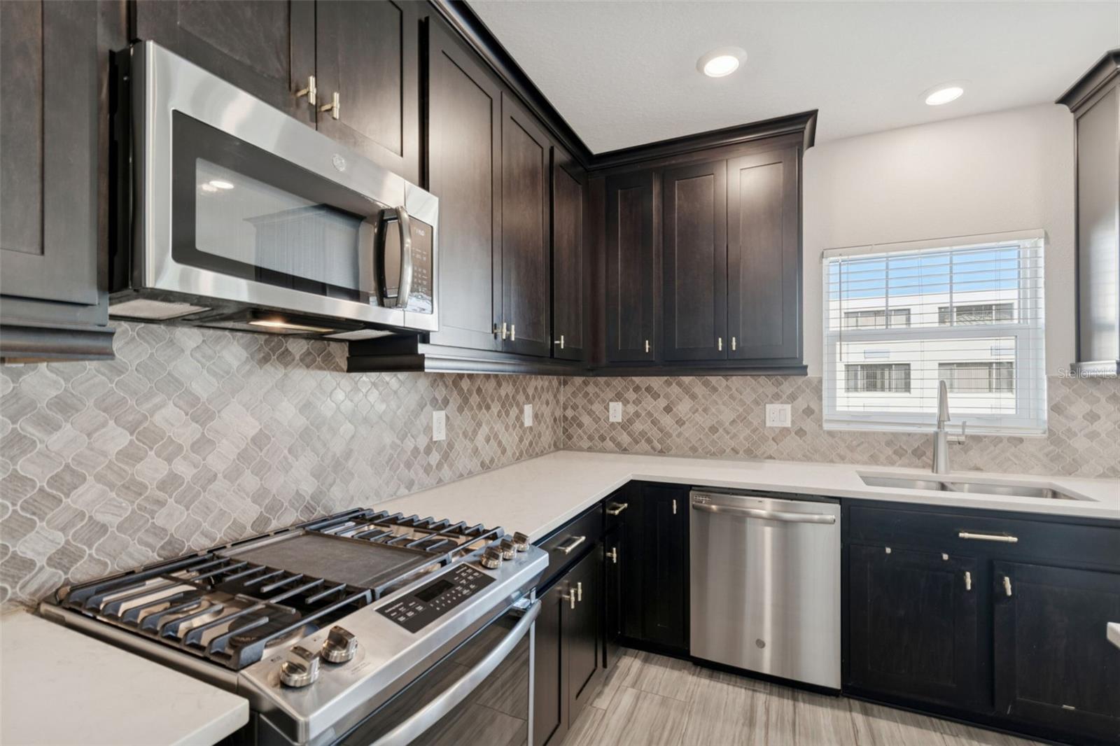 INLET PARK AT WESTSHORE MARINA - Residential