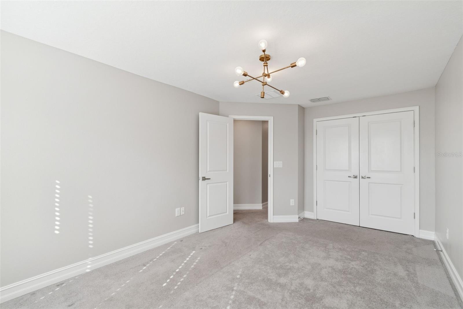 INLET PARK AT WESTSHORE MARINA - Residential