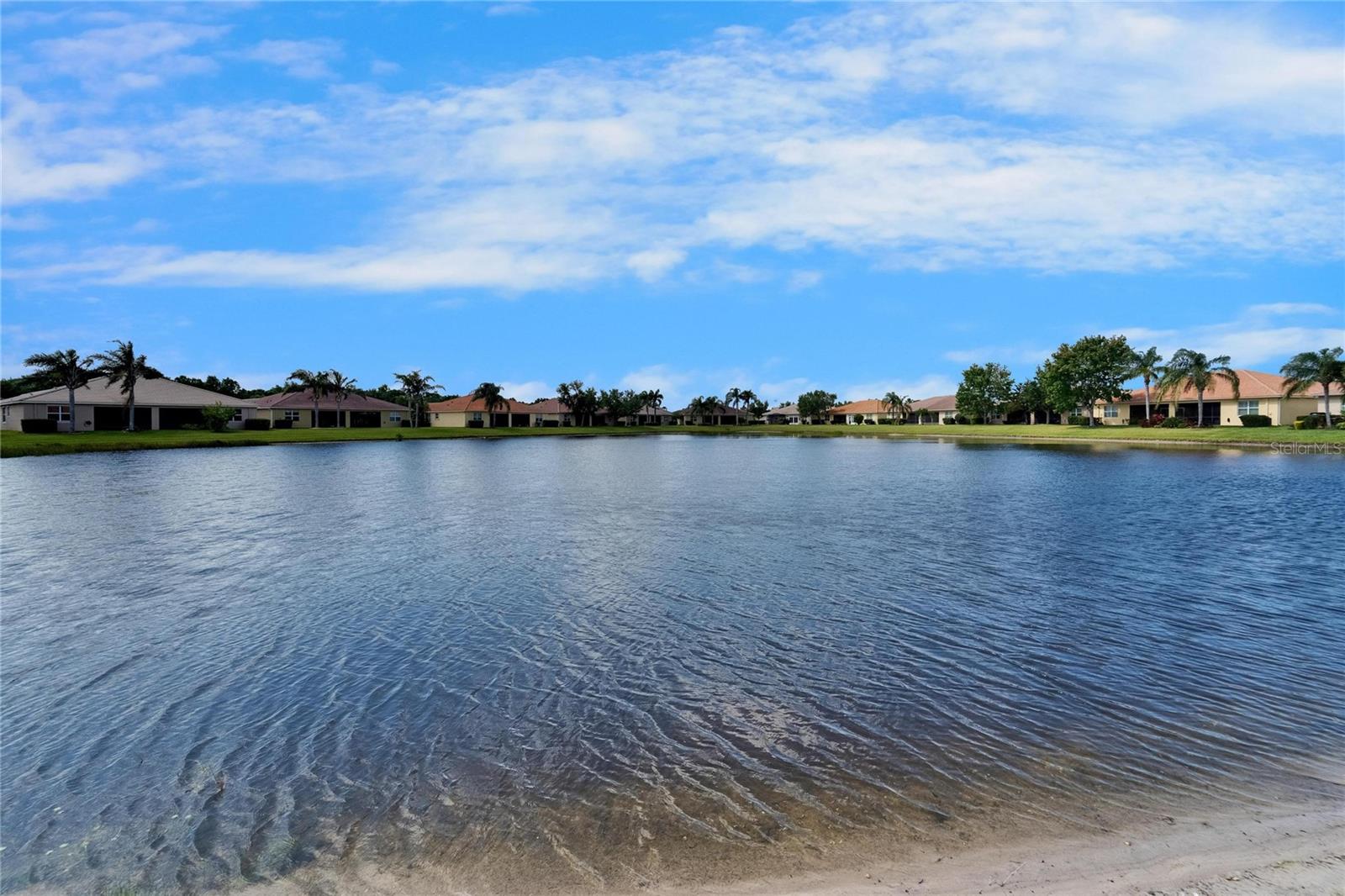 VALENCIA LAKES - Residential
