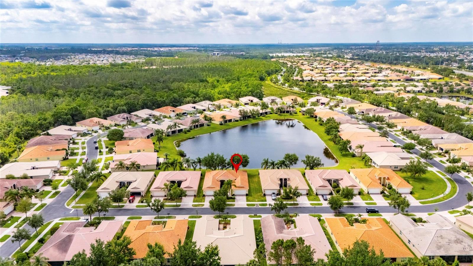 VALENCIA LAKES - Residential