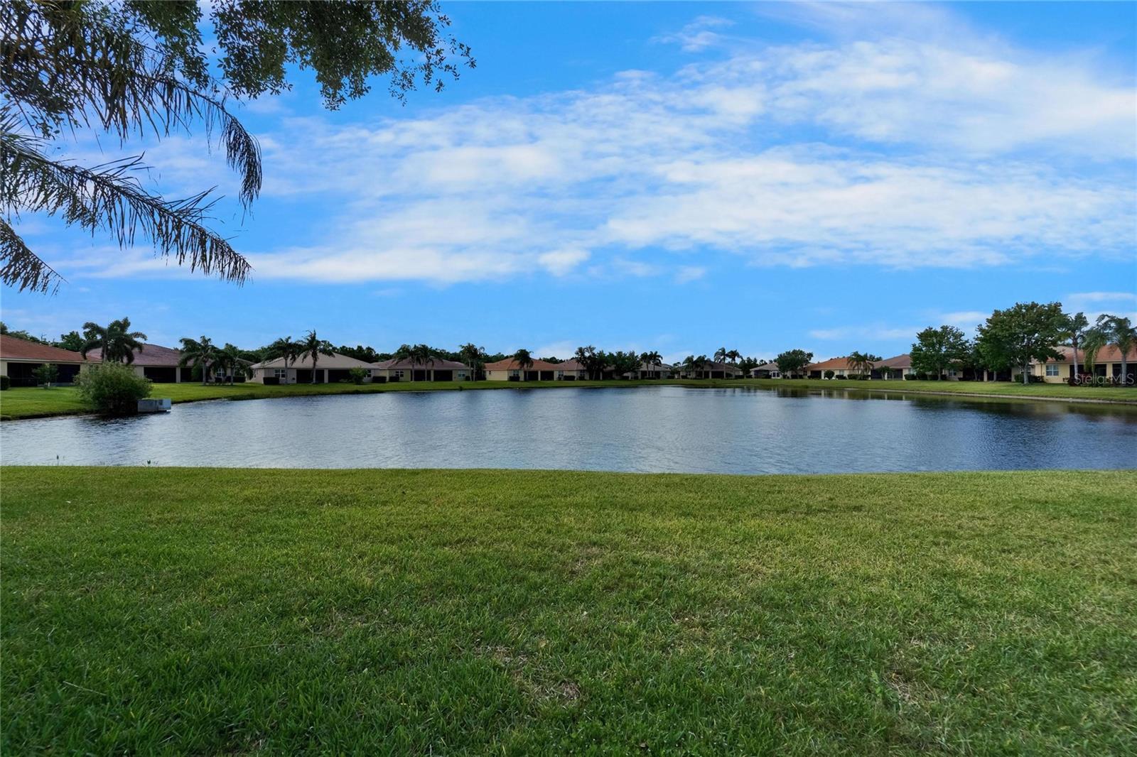 VALENCIA LAKES - Residential