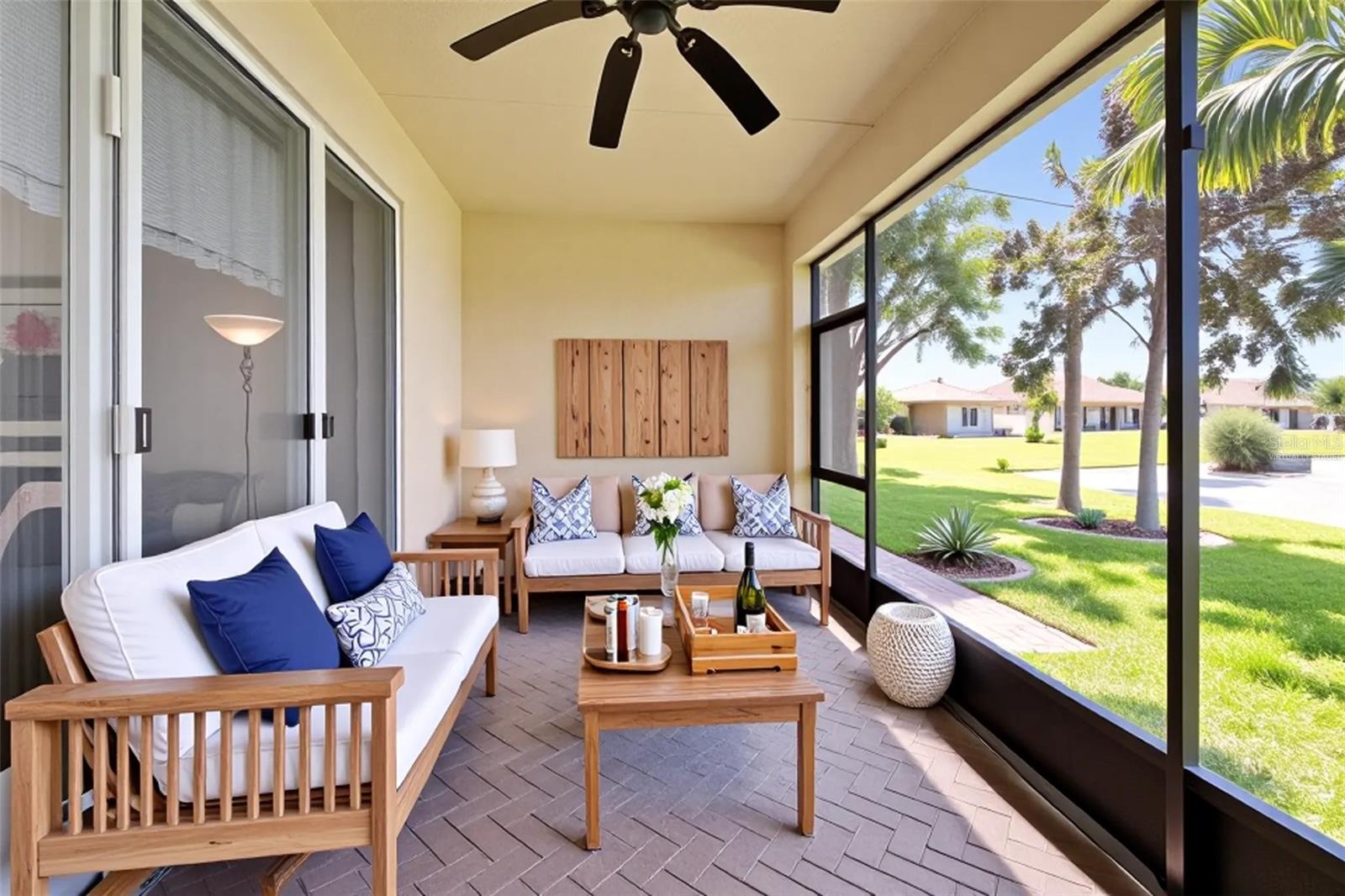 VALENCIA LAKES - Residential