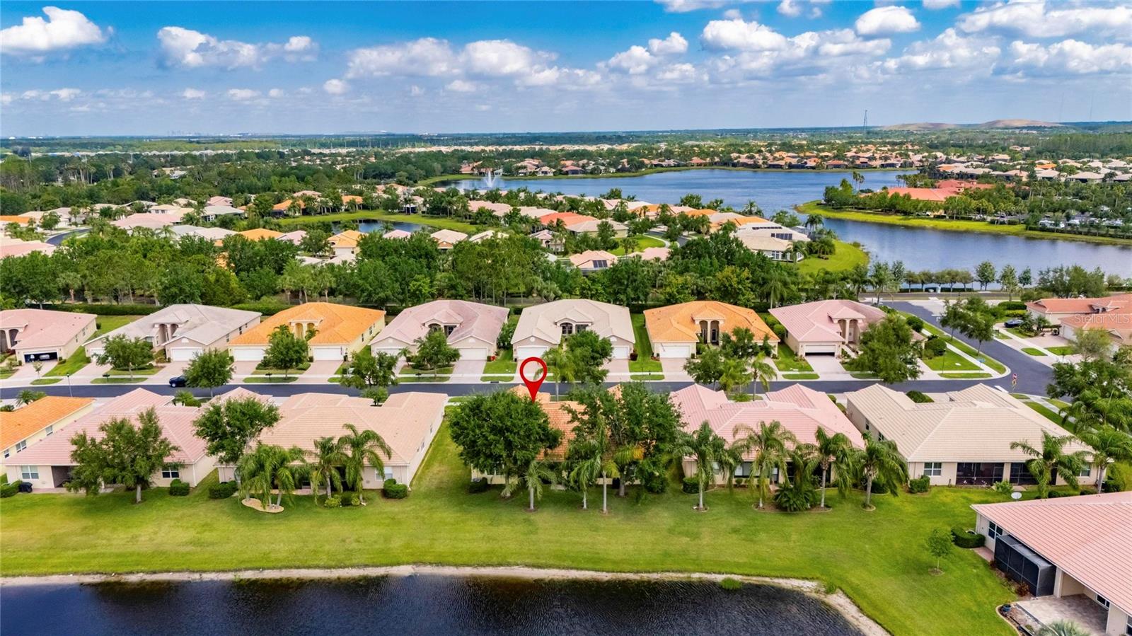 VALENCIA LAKES - Residential