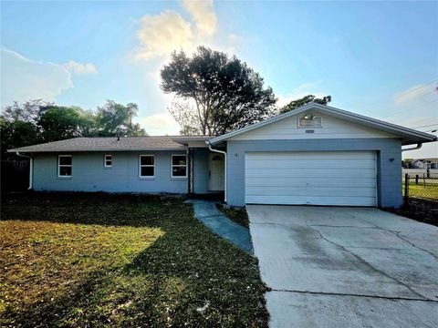 Photo of 2932 E Ahern Drive, Orlando, FL 32817 (MLS # O6394435)