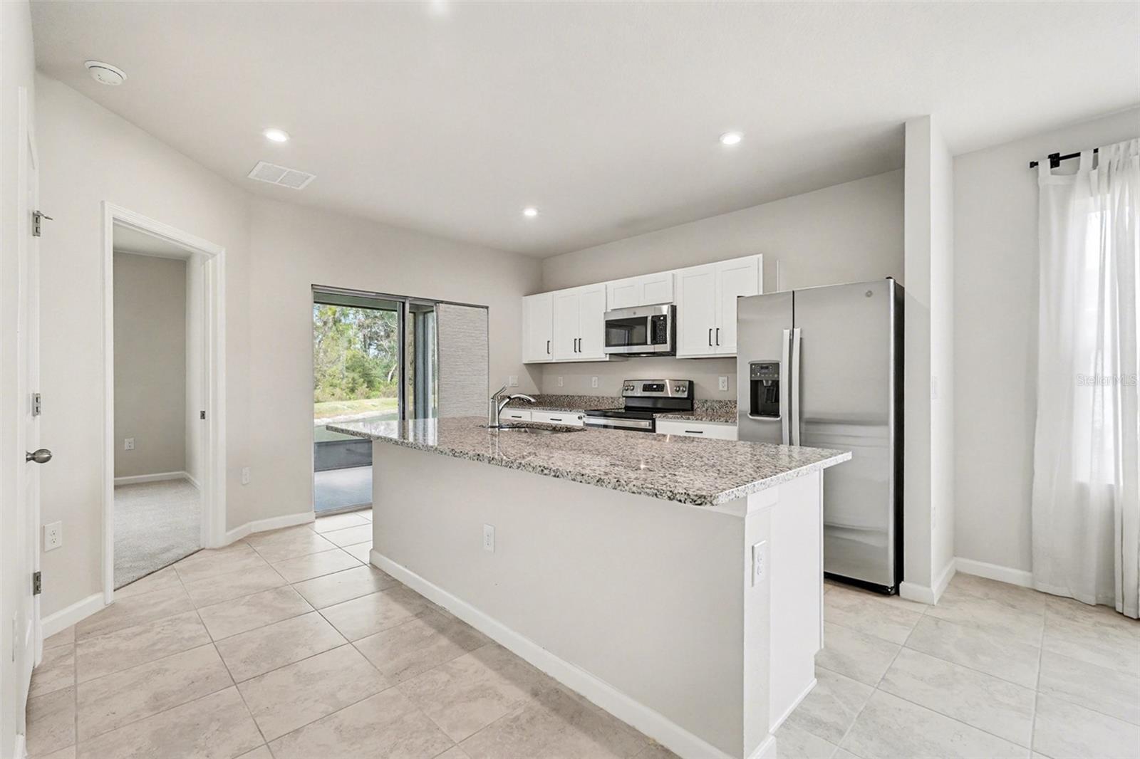 BEAR CRK TWNHMS - Residential