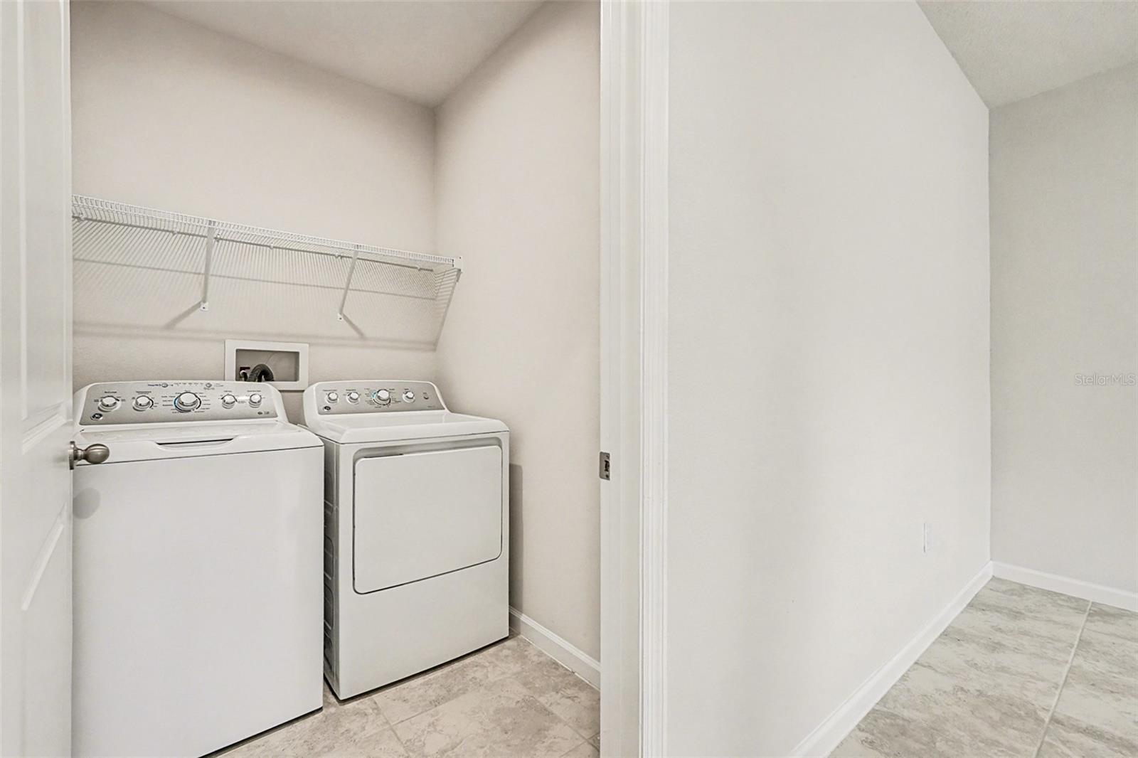 BEAR CRK TWNHMS - Residential