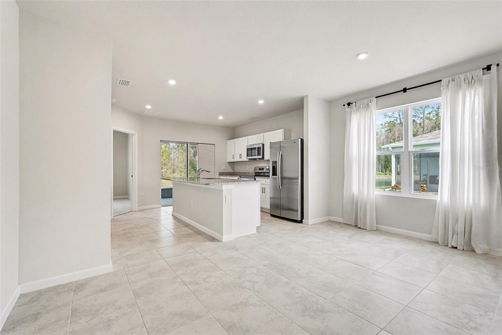 BEAR CRK TWNHMS - Residential