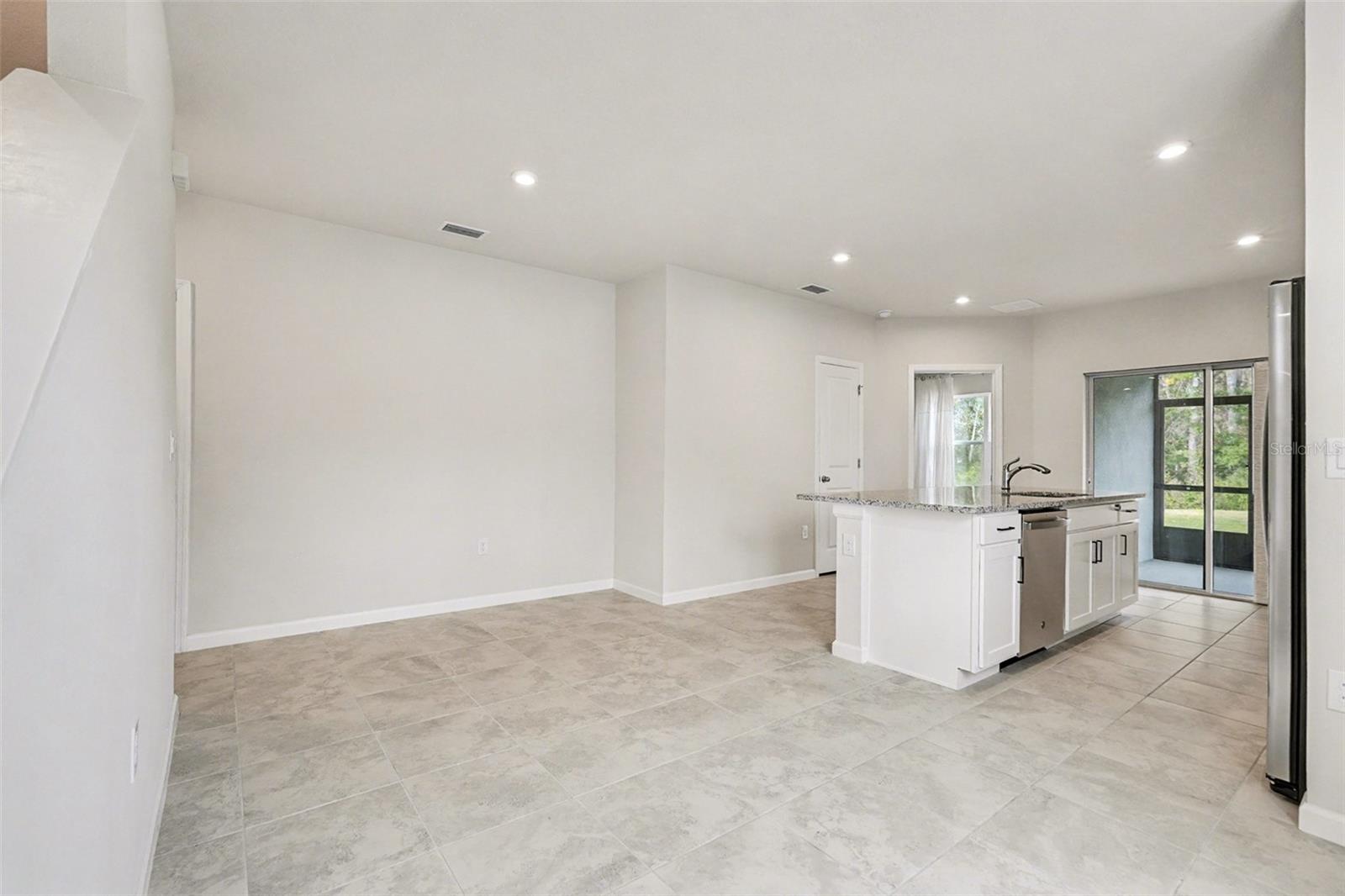 BEAR CRK TWNHMS - Residential