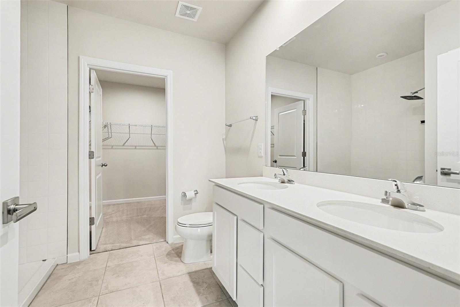 BEAR CRK TWNHMS - Residential