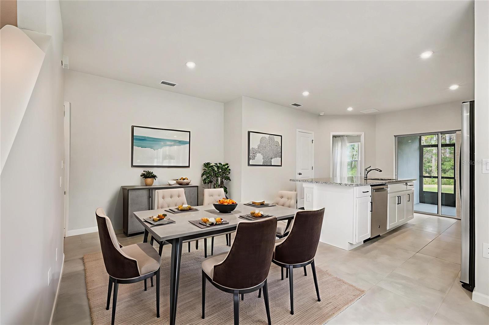 BEAR CRK TWNHMS - Residential