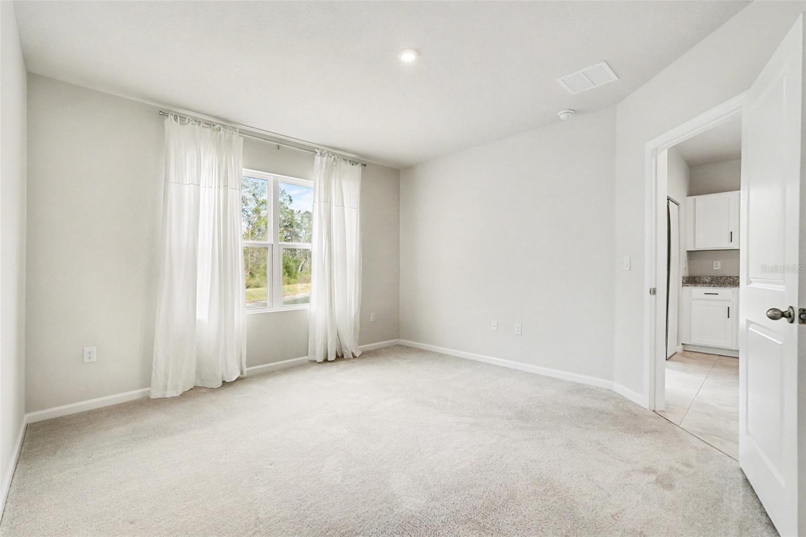 BEAR CRK TWNHMS - Residential