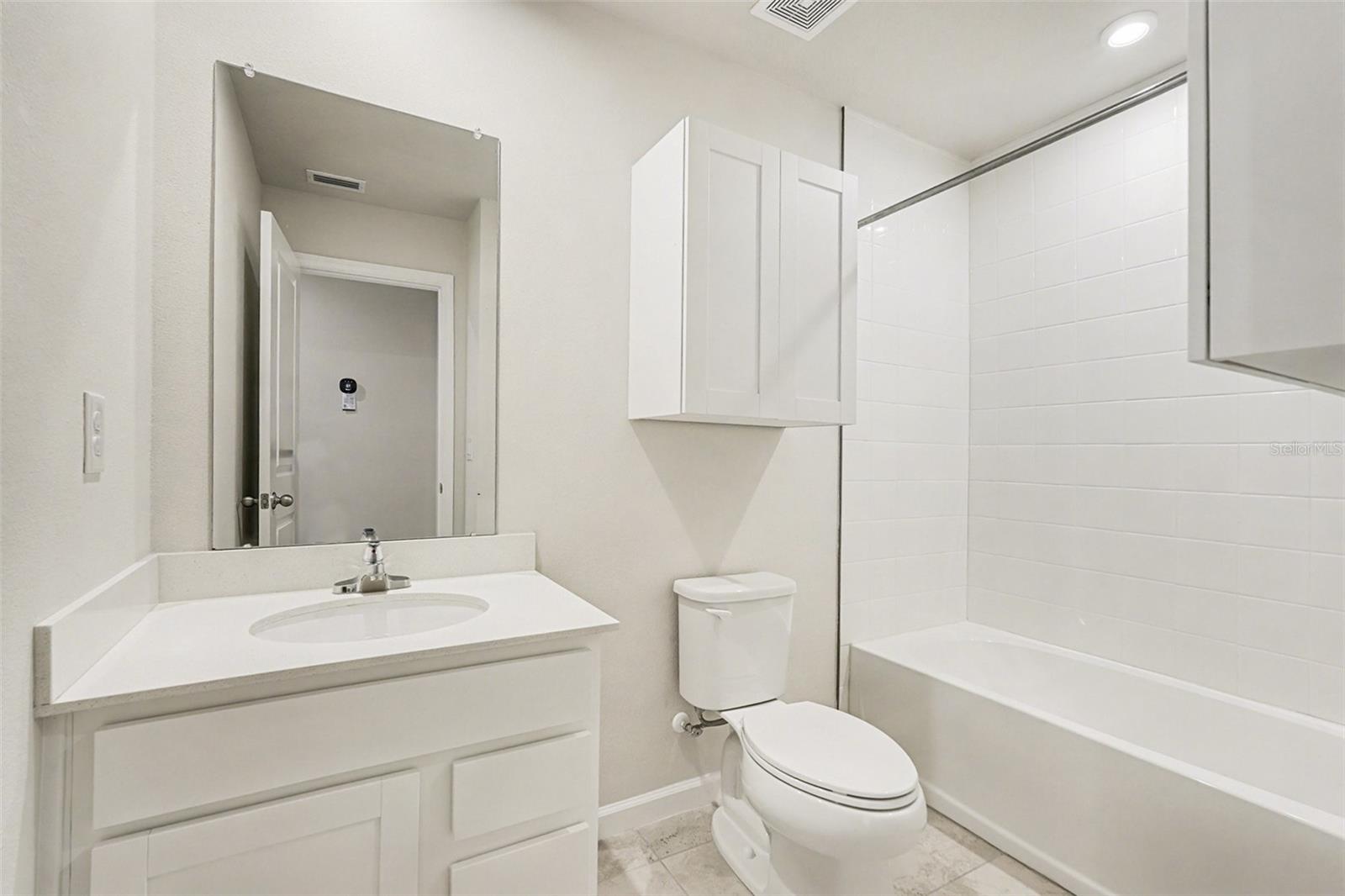 BEAR CRK TWNHMS - Residential