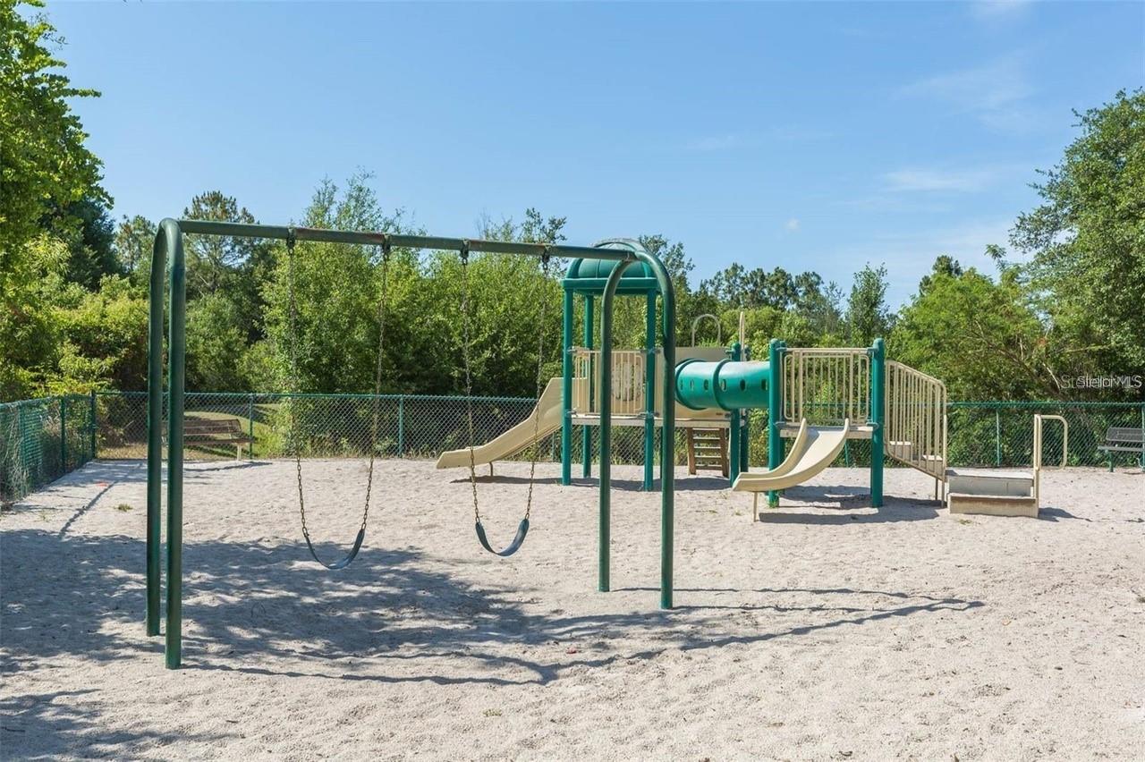 THE VILLAS CONDO - Residential