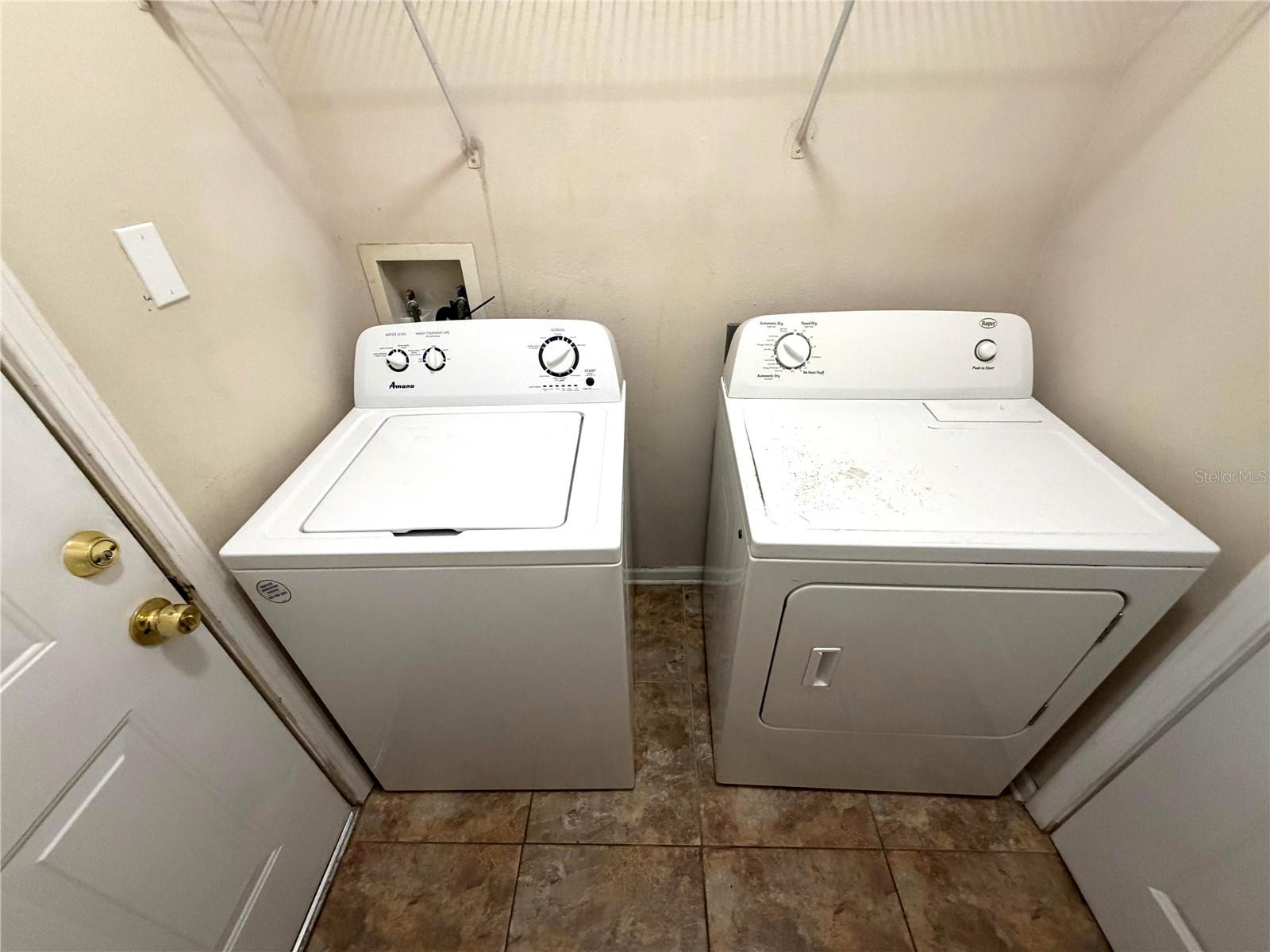 THE VILLAS CONDO - Residential