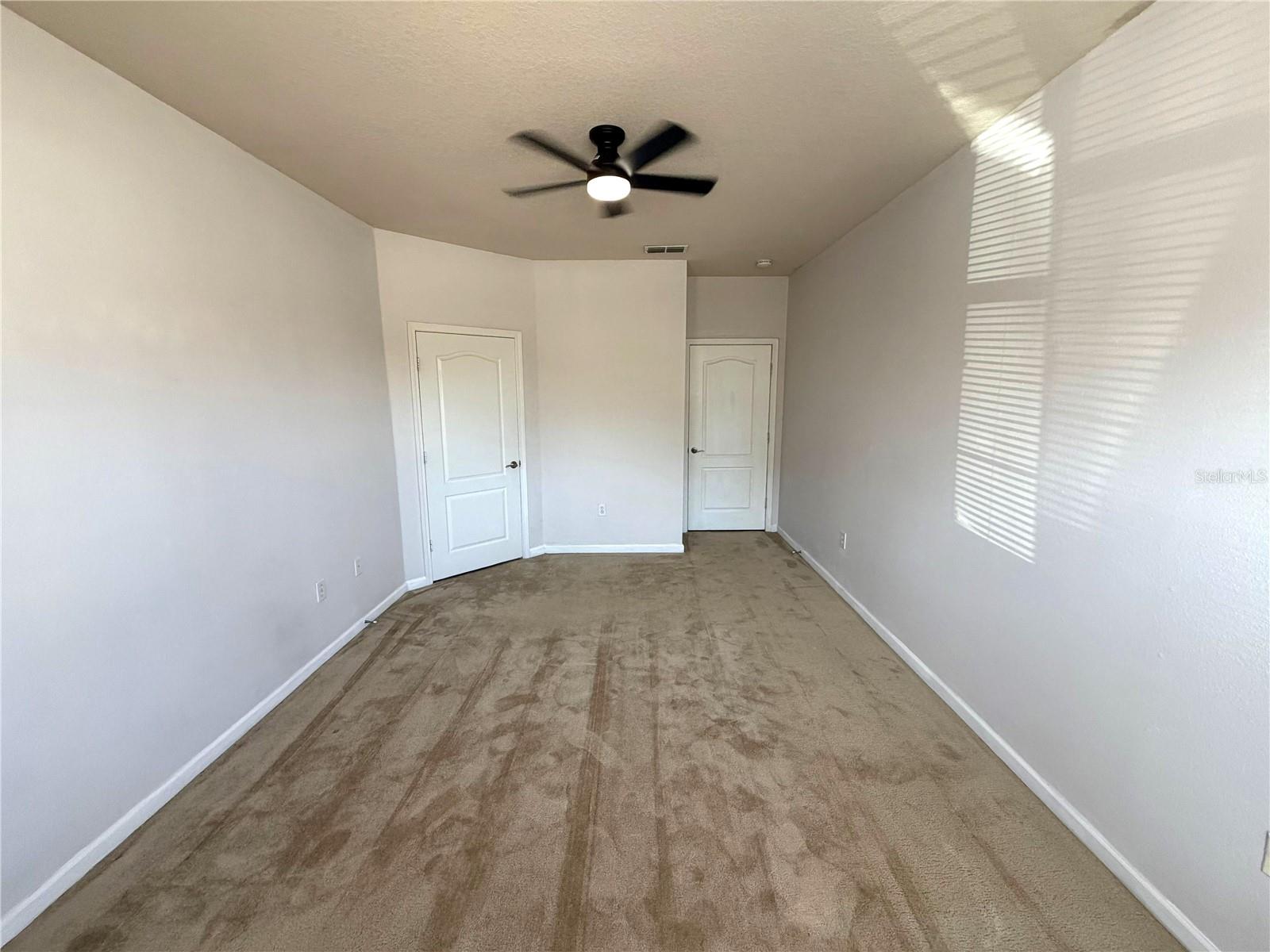 THE VILLAS CONDO - Residential