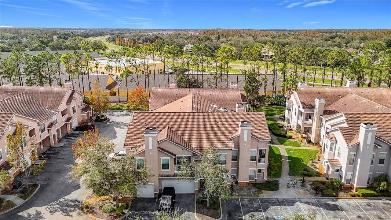 THE VILLAS CONDO - Residential