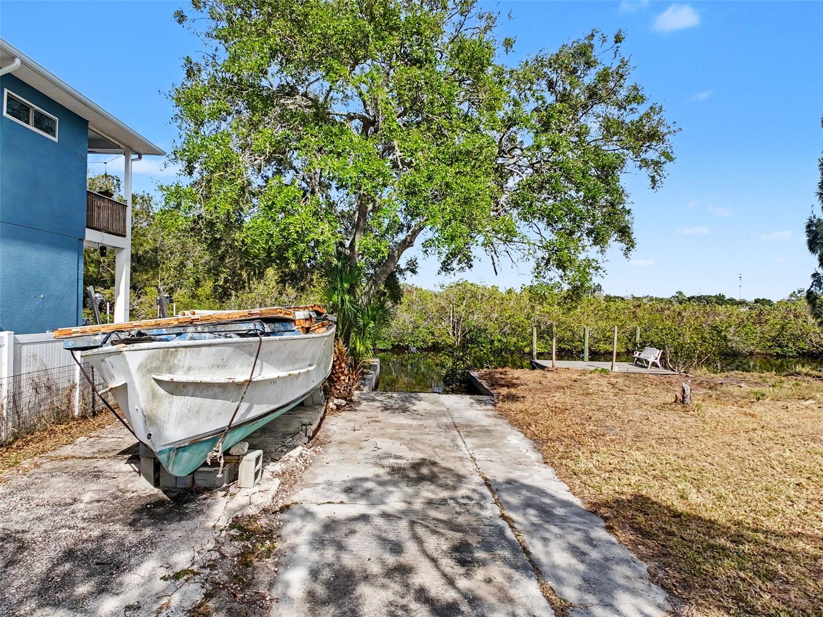 PINE ISLAND ESTATES - Land