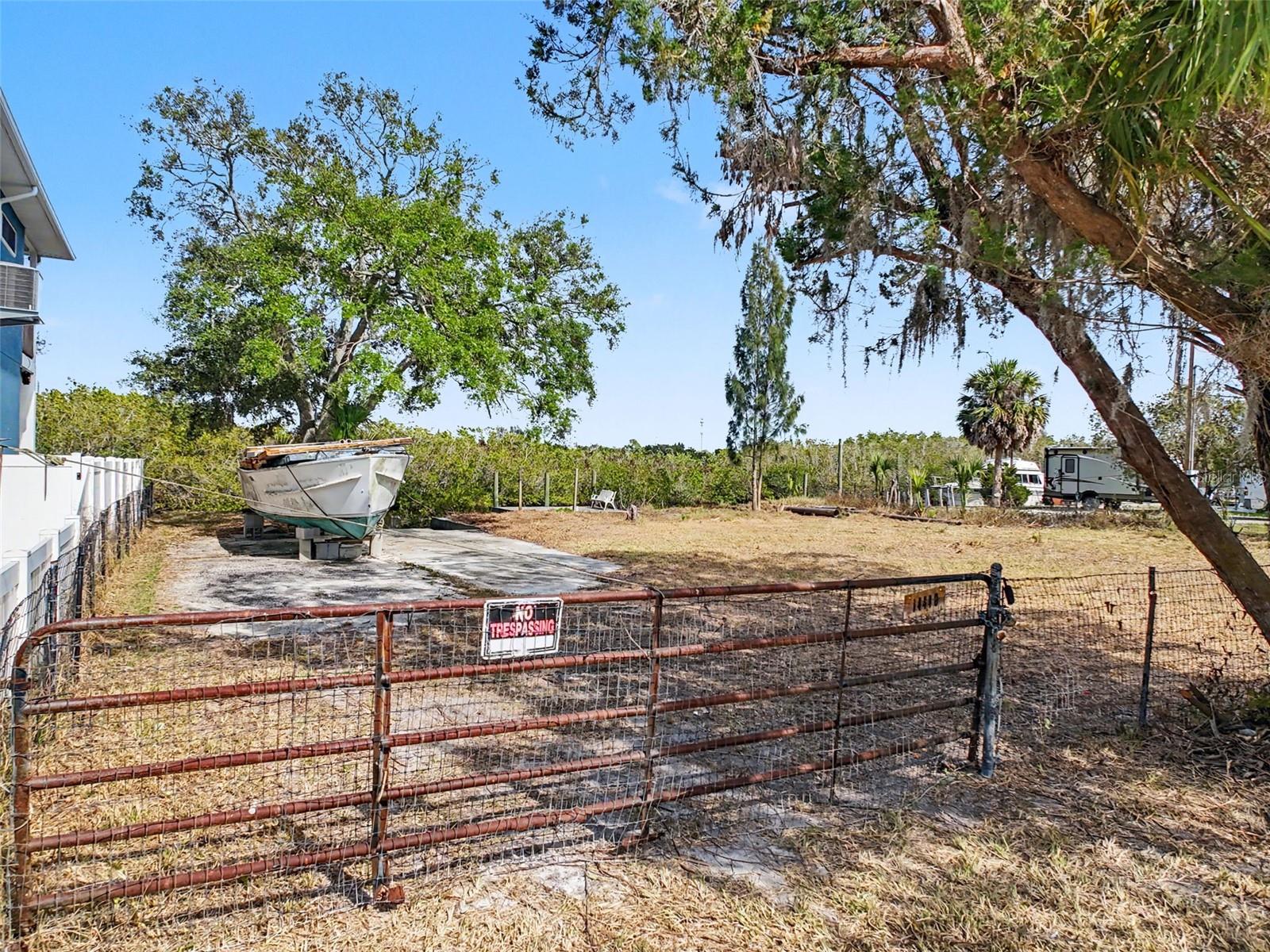 PINE ISLAND ESTATES - Land