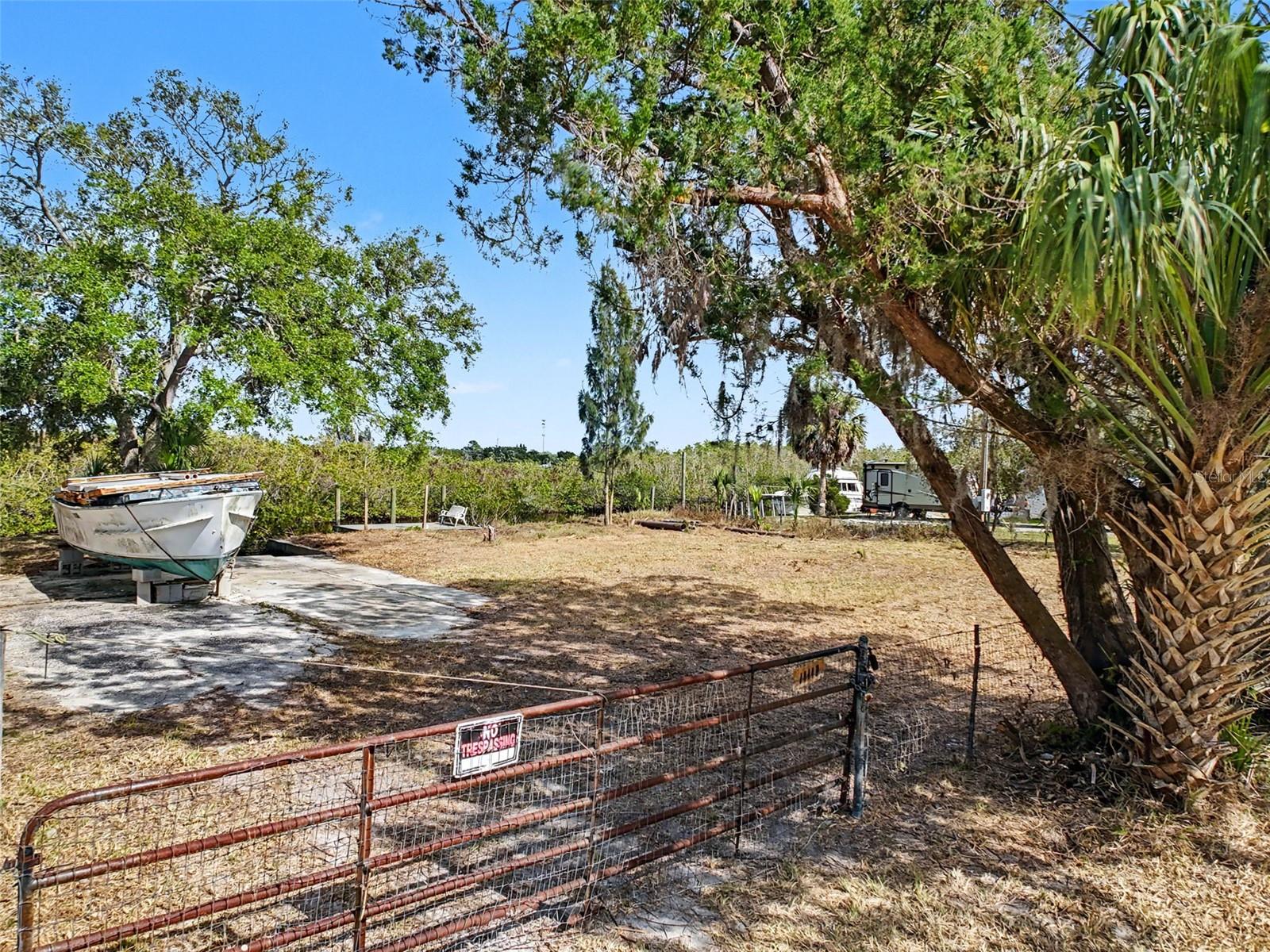 PINE ISLAND ESTATES - Land