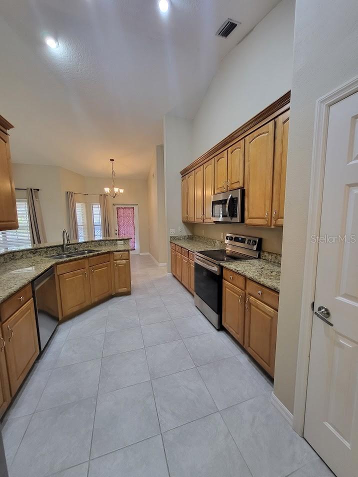 TAVARES GROVES AT BAYTREE PH 03 - Residential