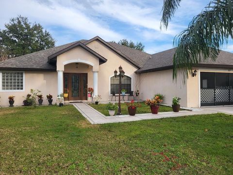Photo of 4471 Marsh Harbor Drive, Tavares, FL 32778 (MLS # TB8478861)