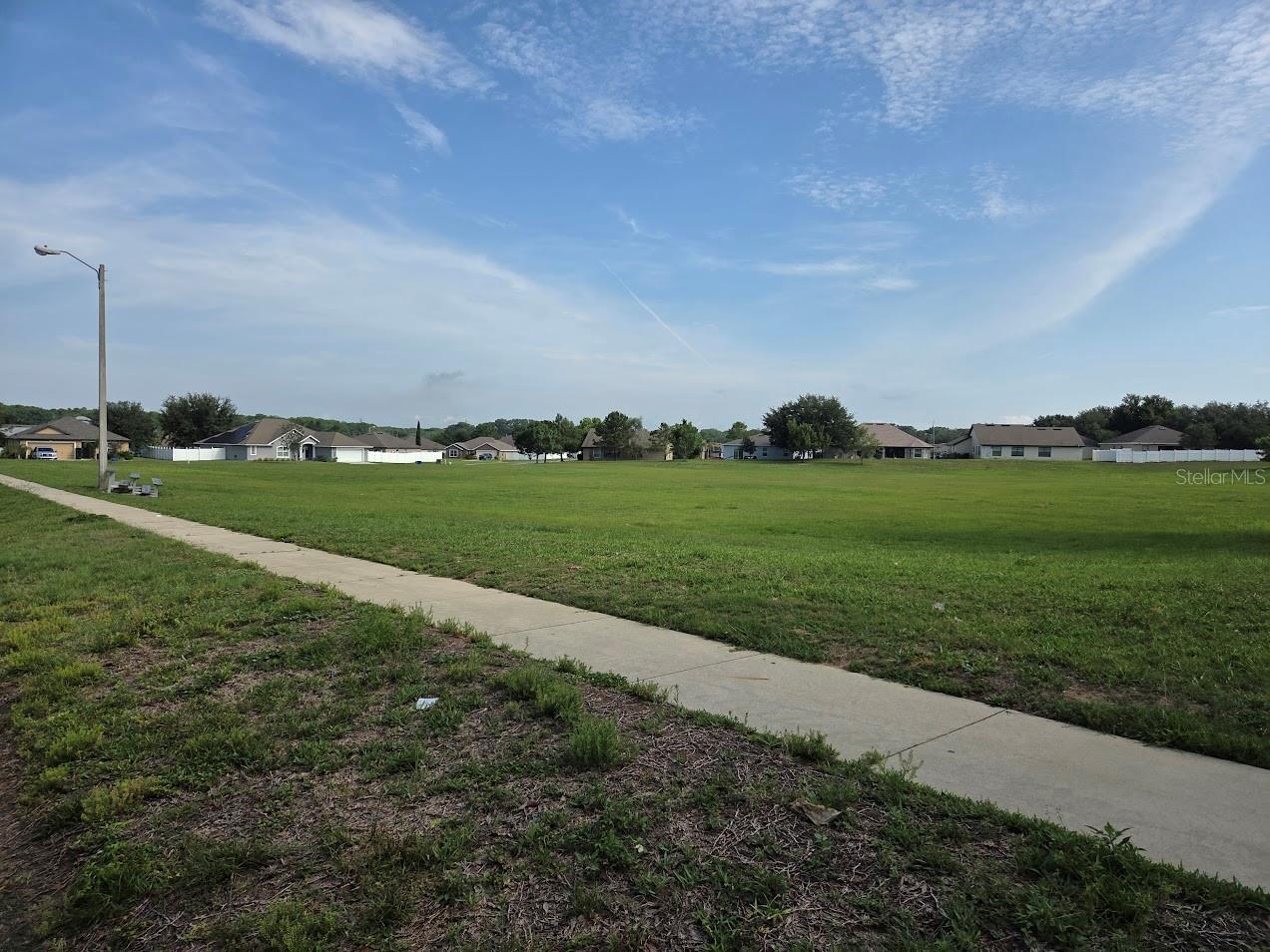 TAVARES GROVES AT BAYTREE PH 03 - Residential