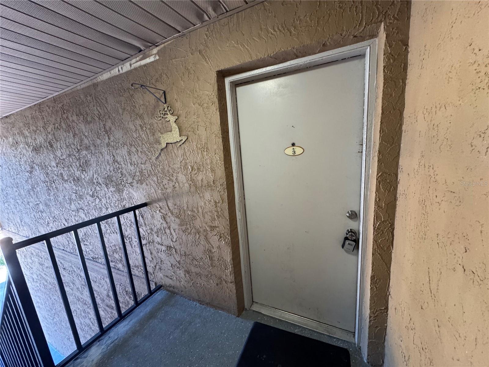 HAWTHORNE VILLAGE CONDO - Residential Lease