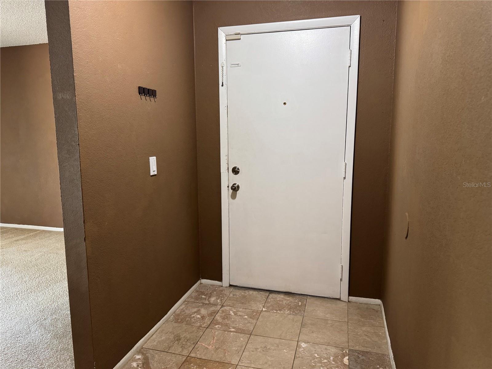 HAWTHORNE VILLAGE CONDO - Residential Lease