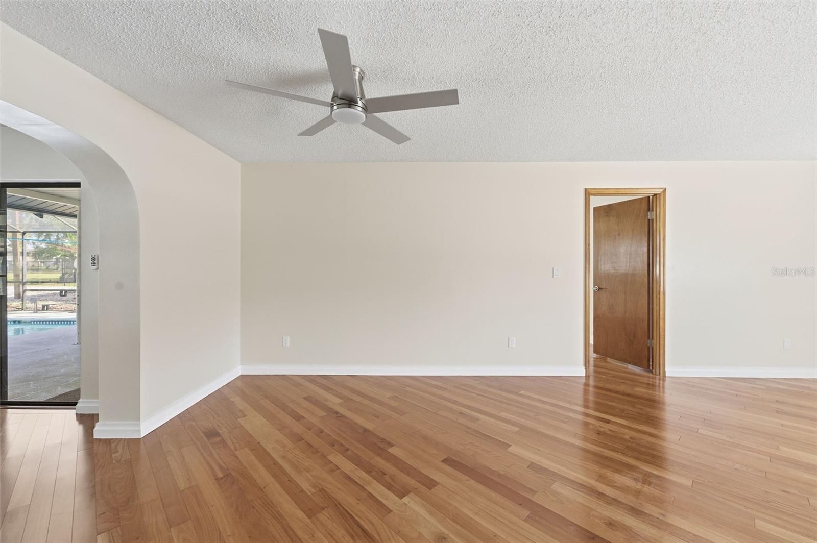 RIVER COUNTRY ESTATES - Residential