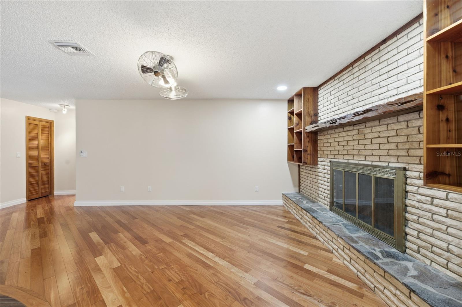 RIVER COUNTRY ESTATES - Residential