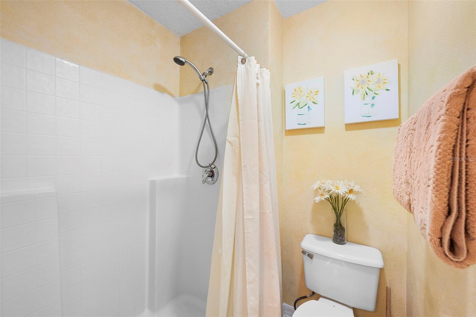 GROVELAND EAGLE PINES - Residential