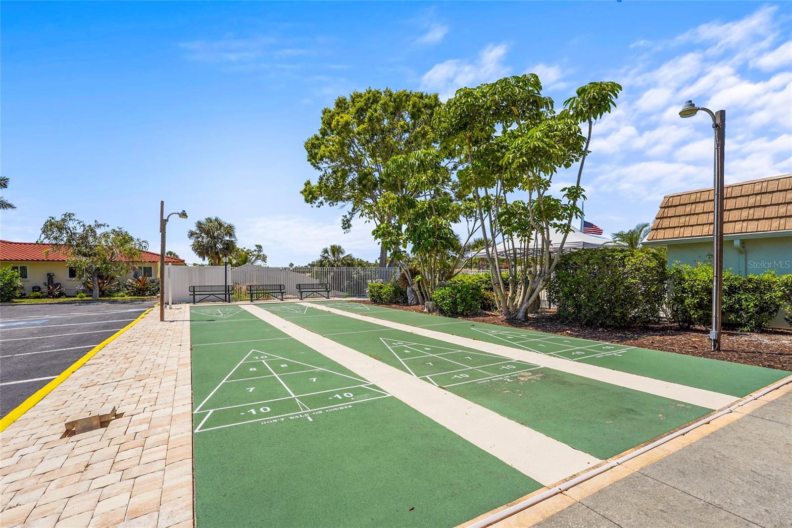 STRATHMORE RIVERSIDE - Residential