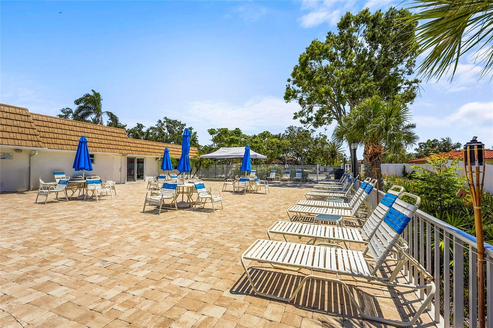 STRATHMORE RIVERSIDE - Residential