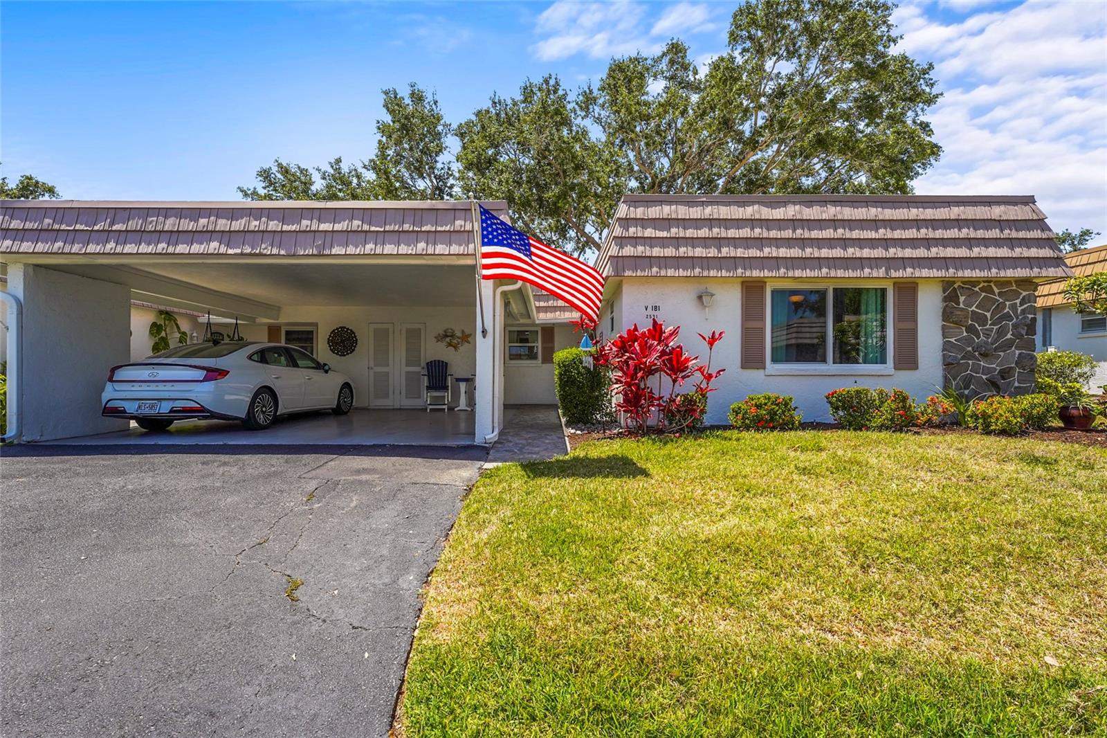 STRATHMORE RIVERSIDE - Residential