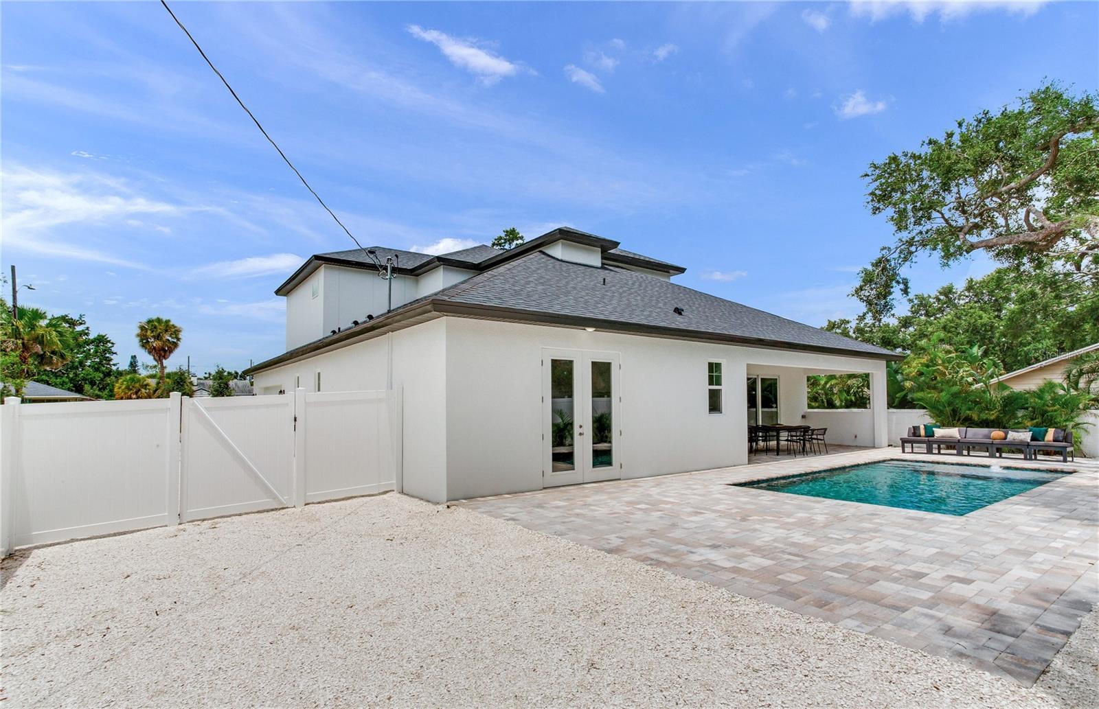 VETERAN CITY - Residential