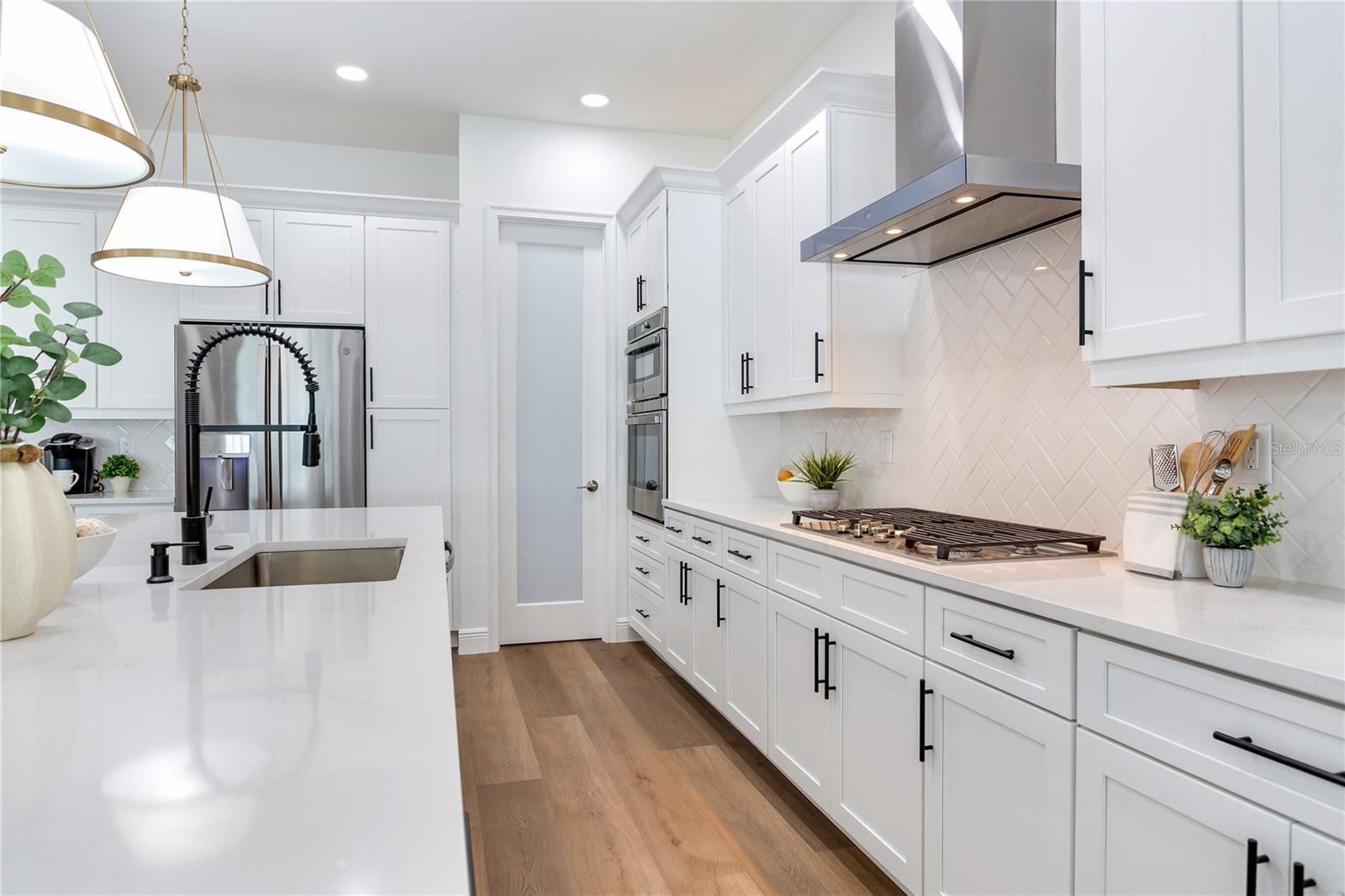 VETERAN CITY - Residential