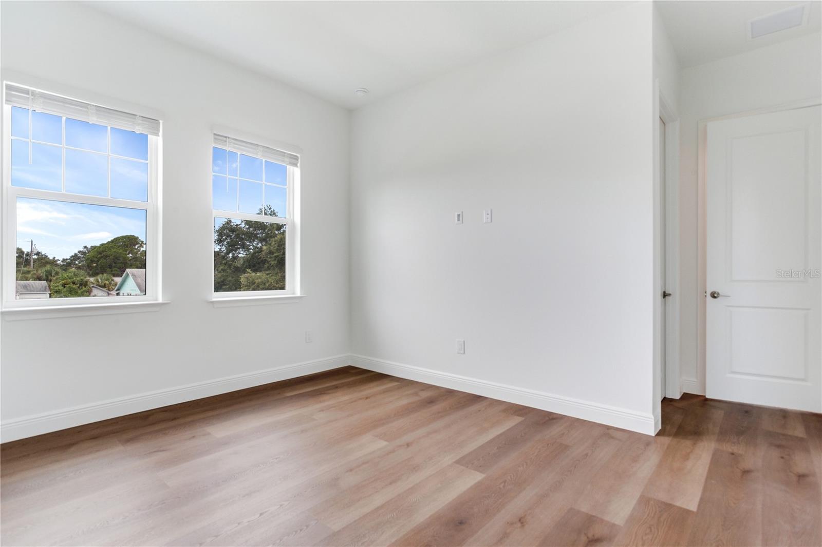 VETERAN CITY - Residential