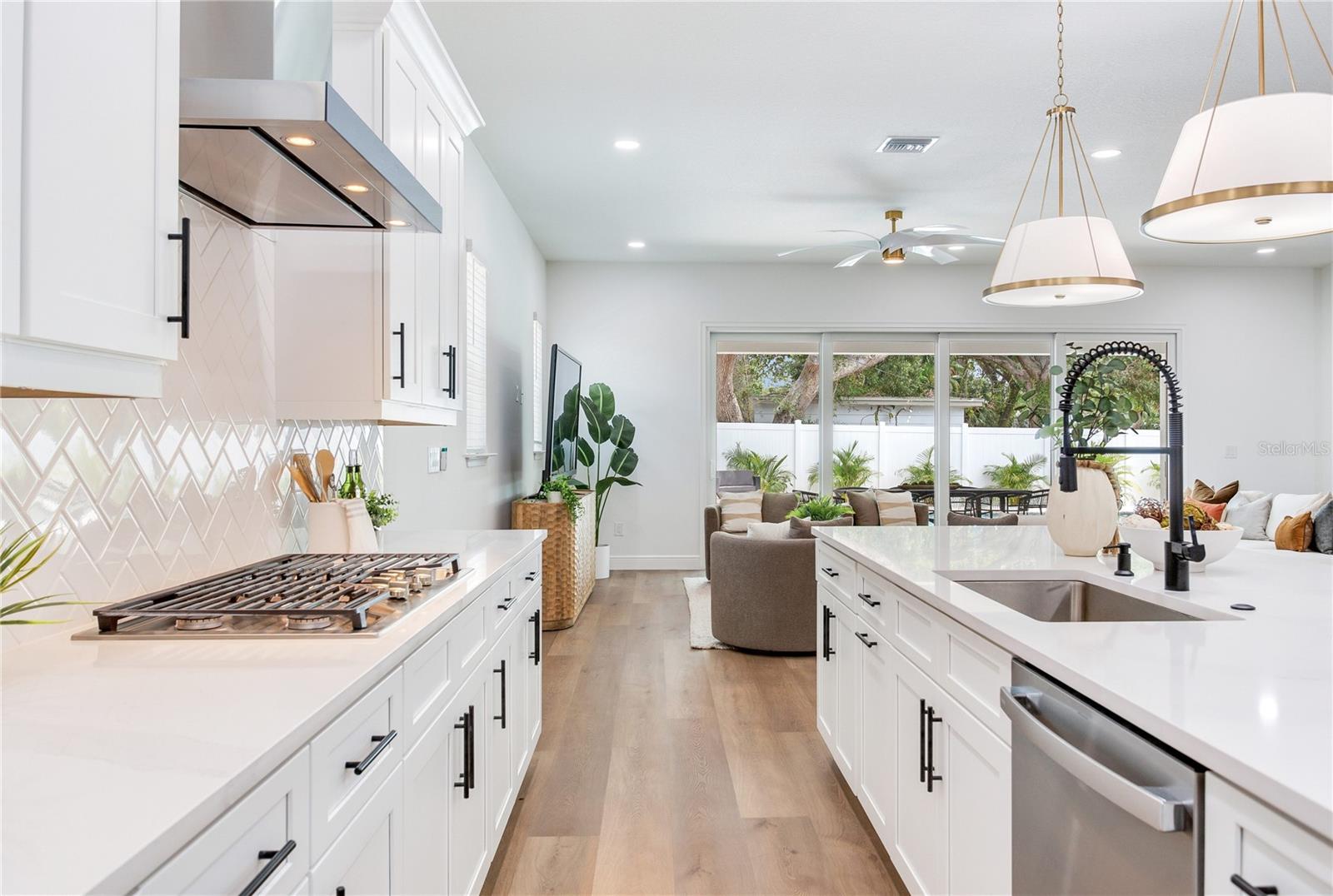 VETERAN CITY - Residential