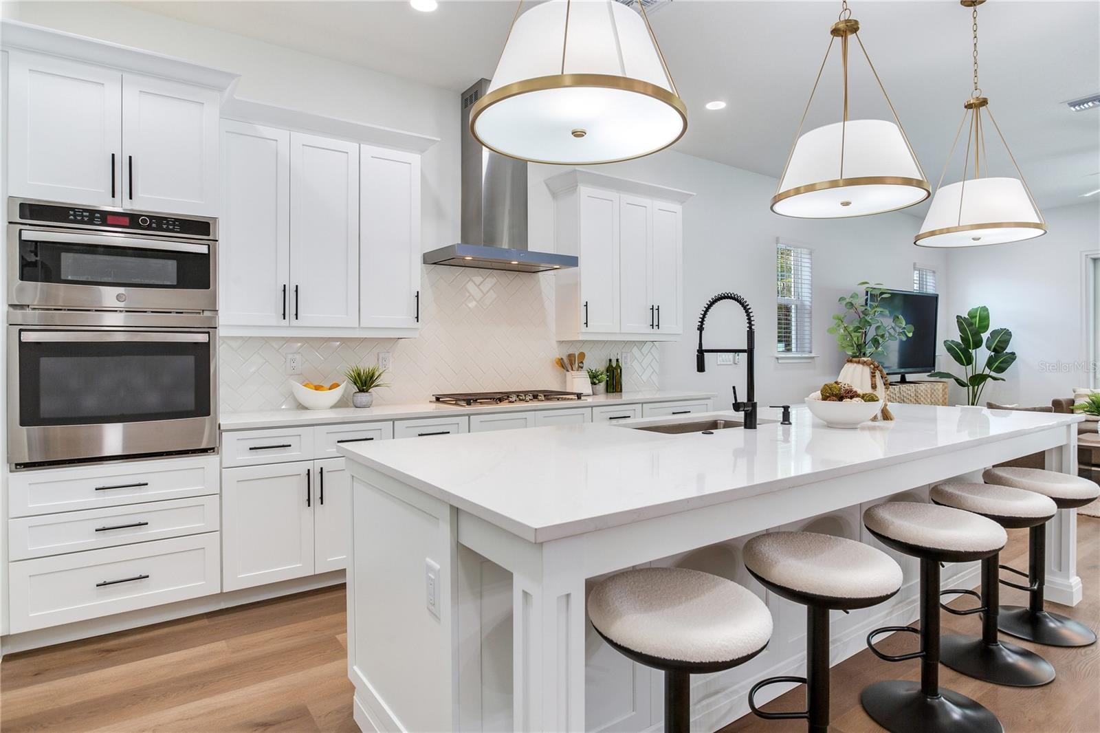 VETERAN CITY - Residential