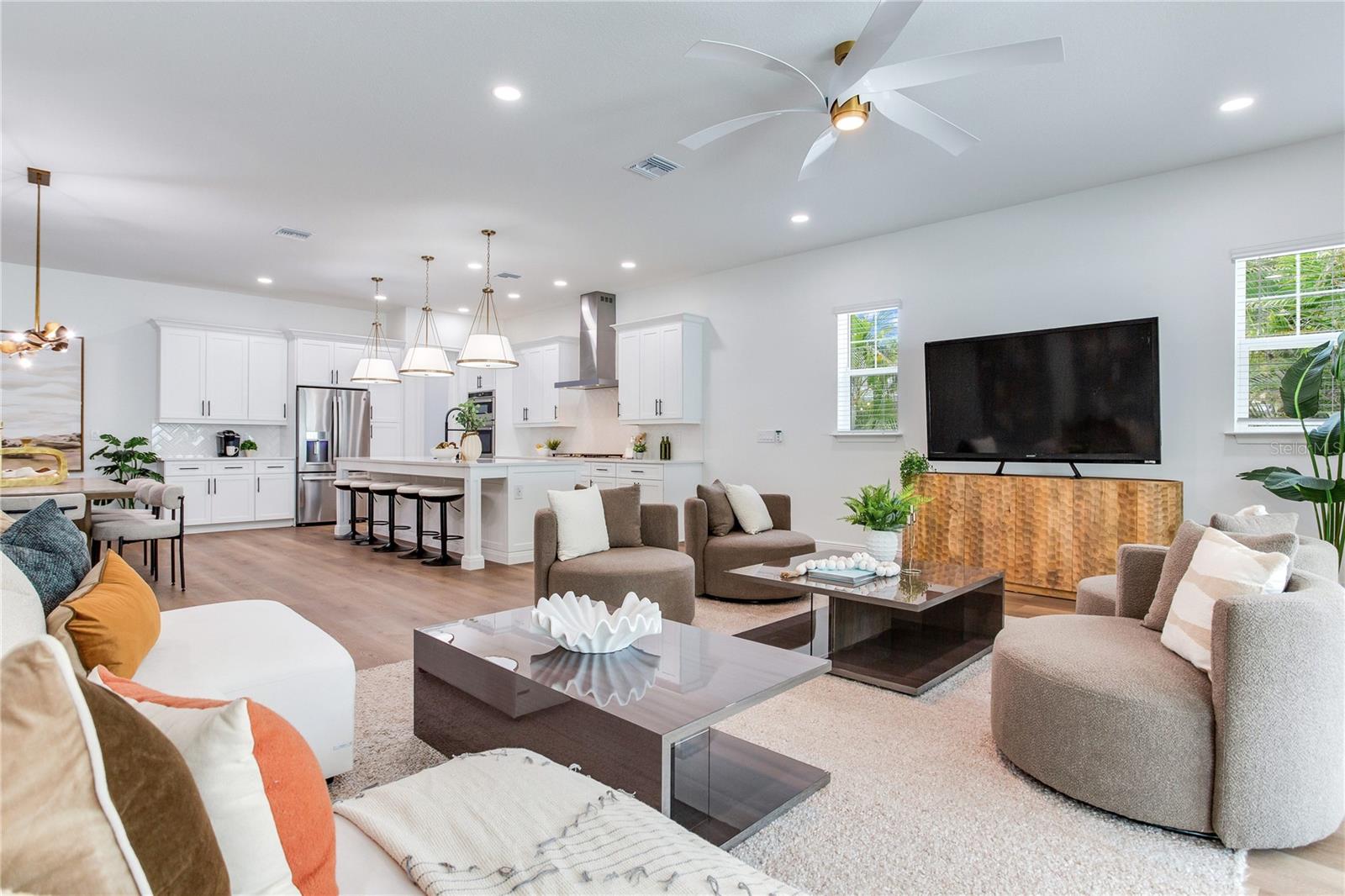 VETERAN CITY - Residential