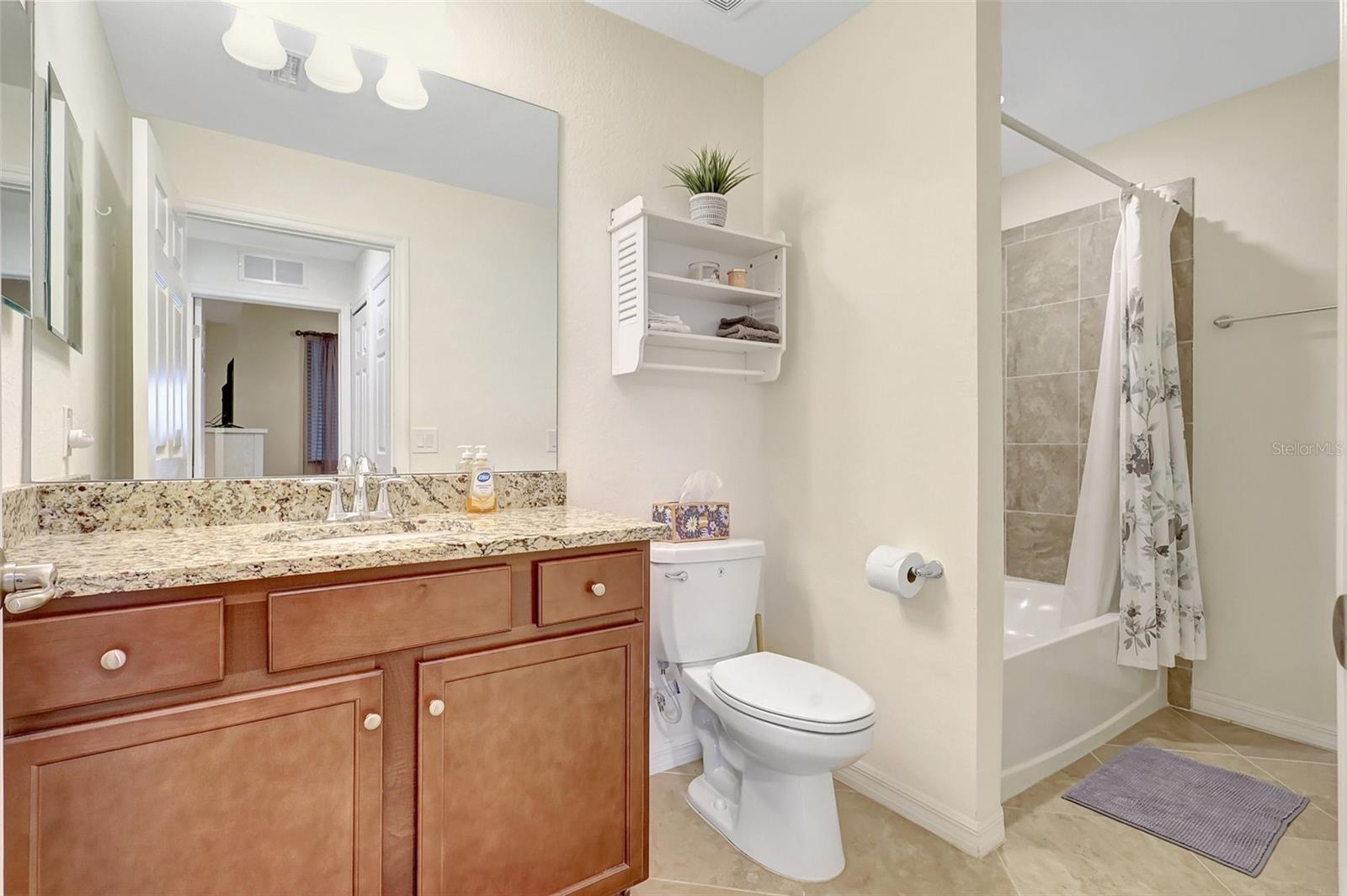 LAKEWOOD NATIONAL - Residential
