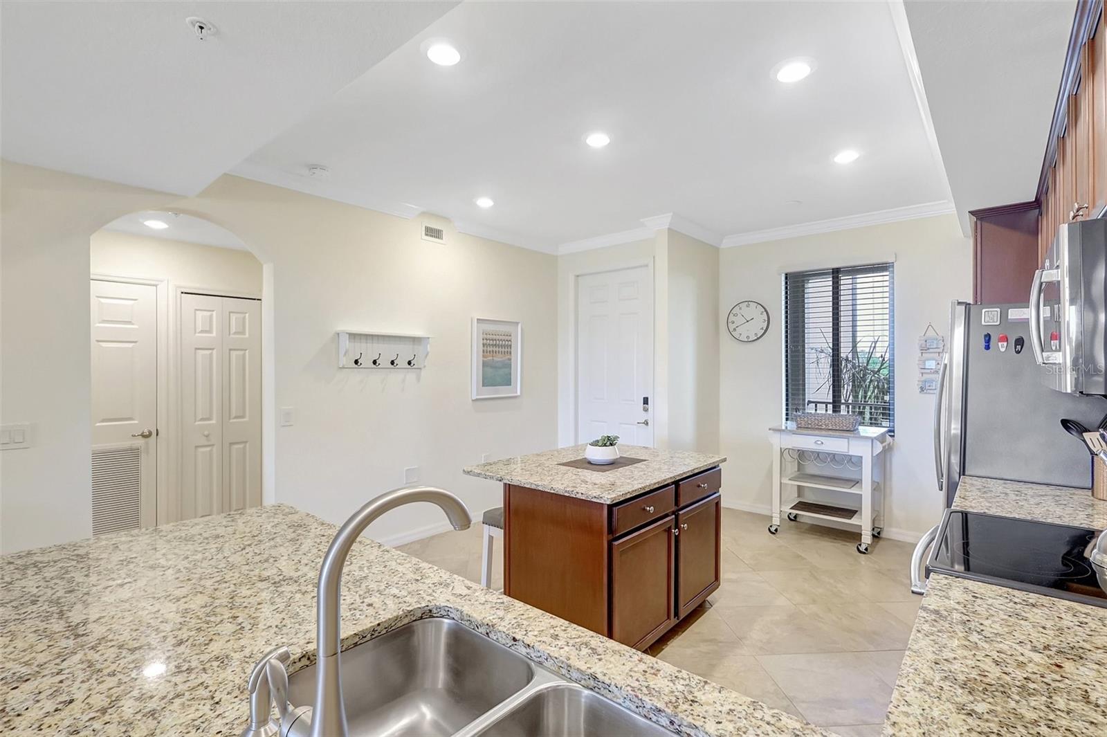 LAKEWOOD NATIONAL - Residential