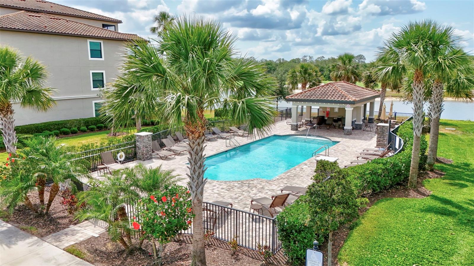 LAKEWOOD NATIONAL - Residential